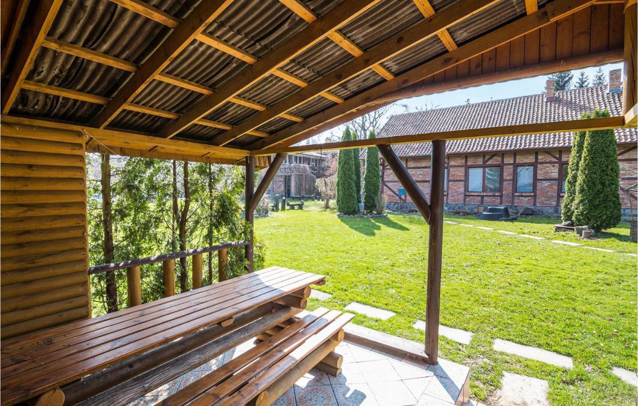 Amazing Home In Wilczeta With Kitchenette Exteriör bild