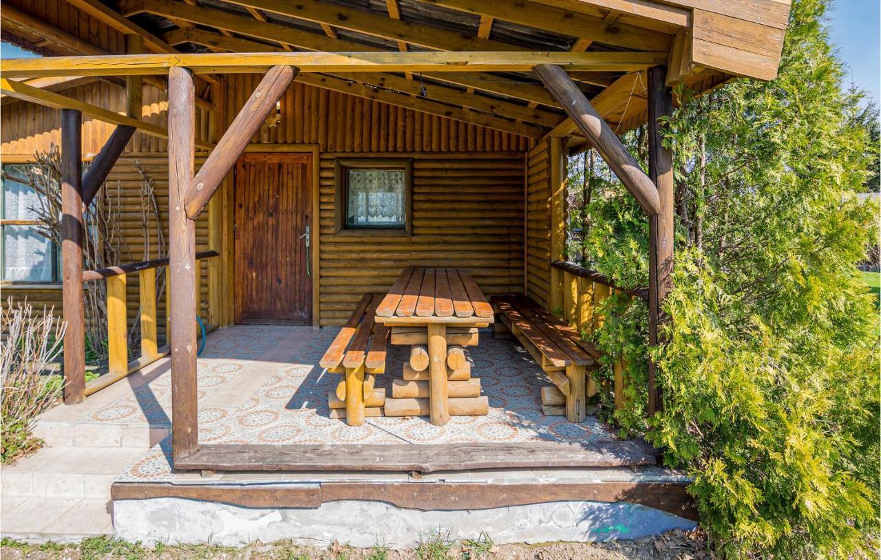 Amazing Home In Wilczeta With Kitchenette Exteriör bild