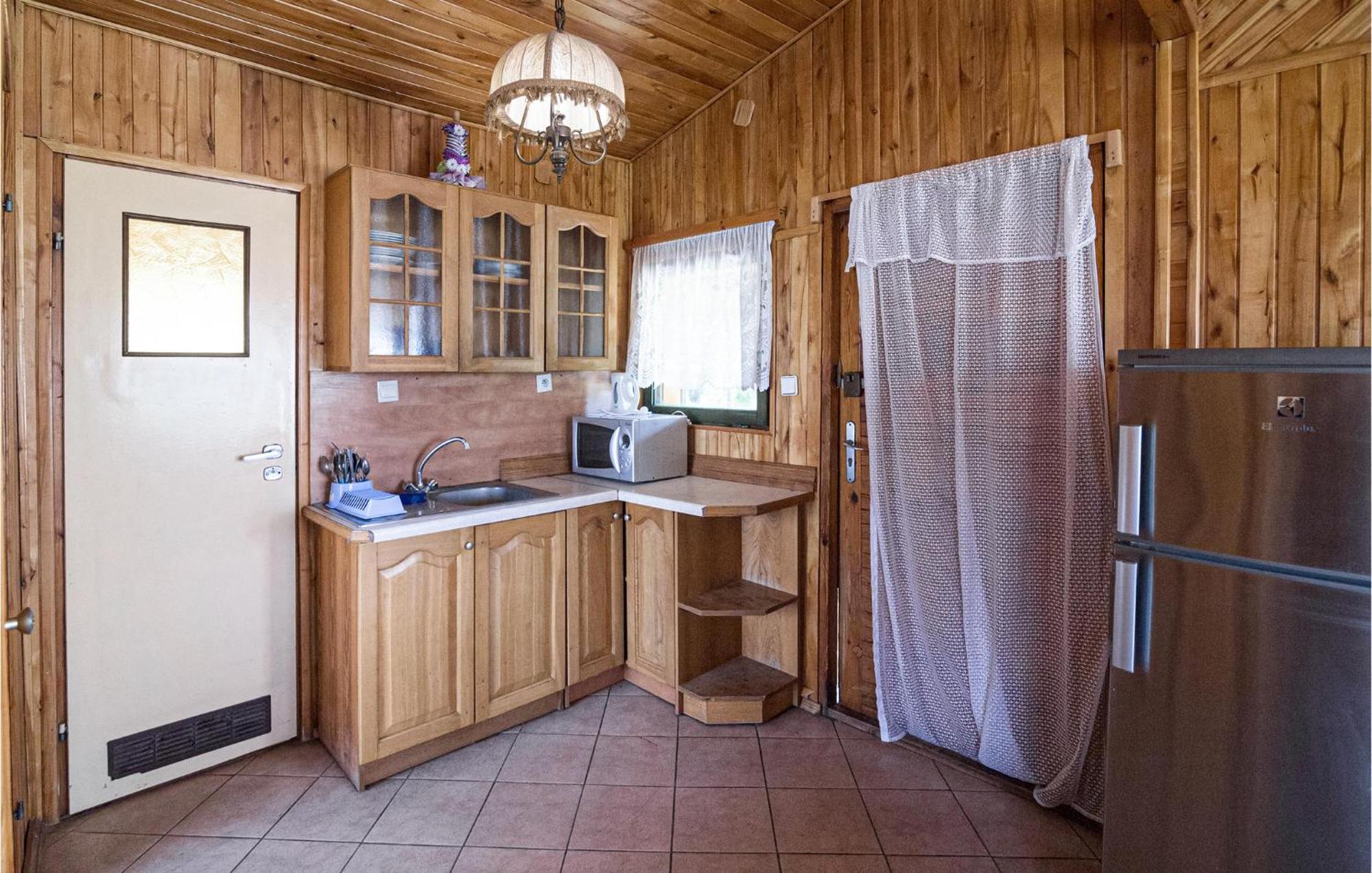 Amazing Home In Wilczeta With Kitchenette Exteriör bild