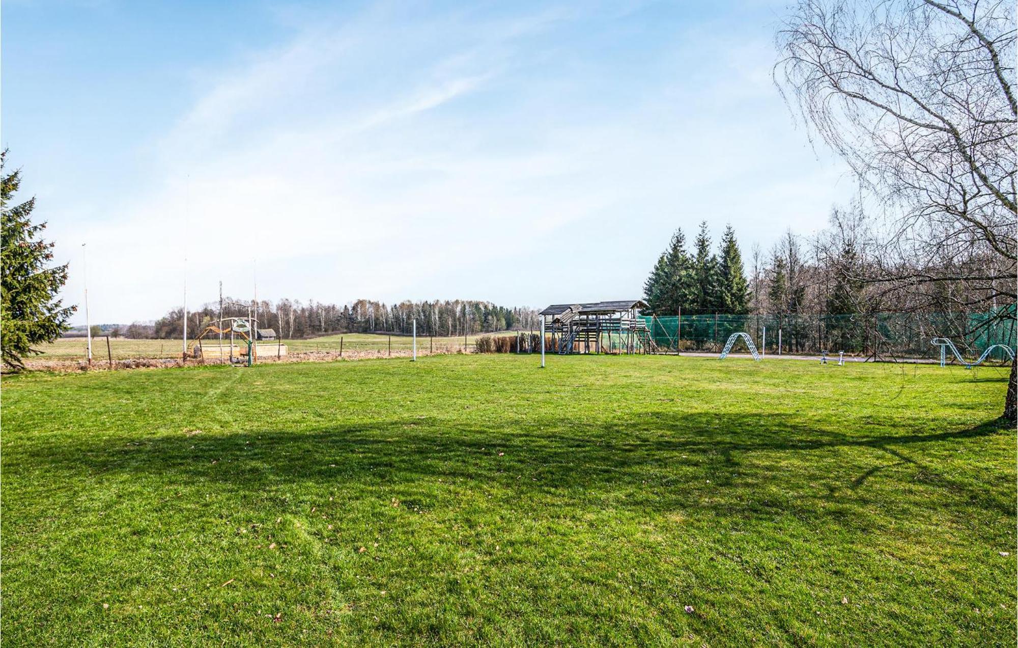 Amazing Home In Wilczeta With Kitchenette Exteriör bild